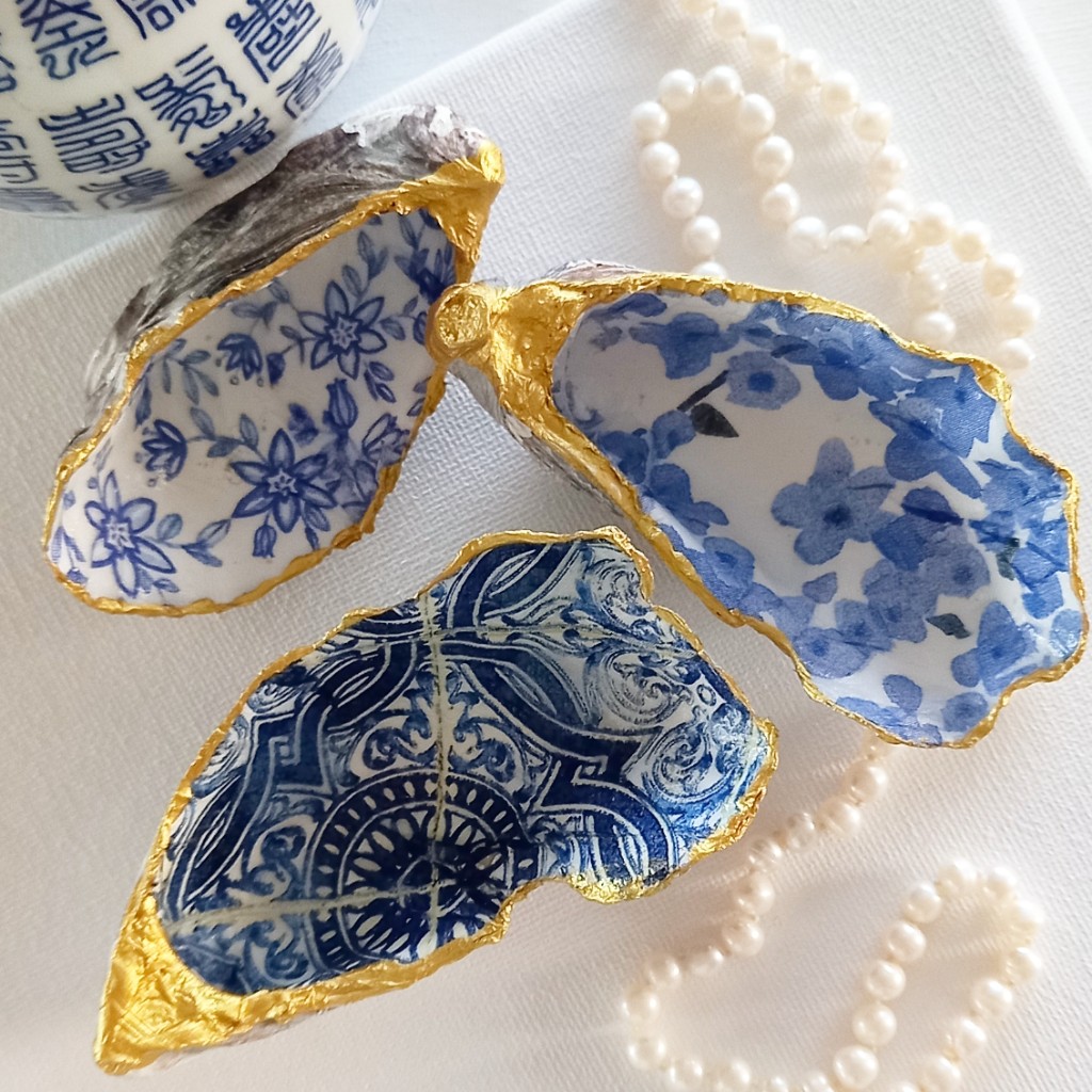Bijoux Chinois Decorated Oyster Shell Ornament Sets_1
