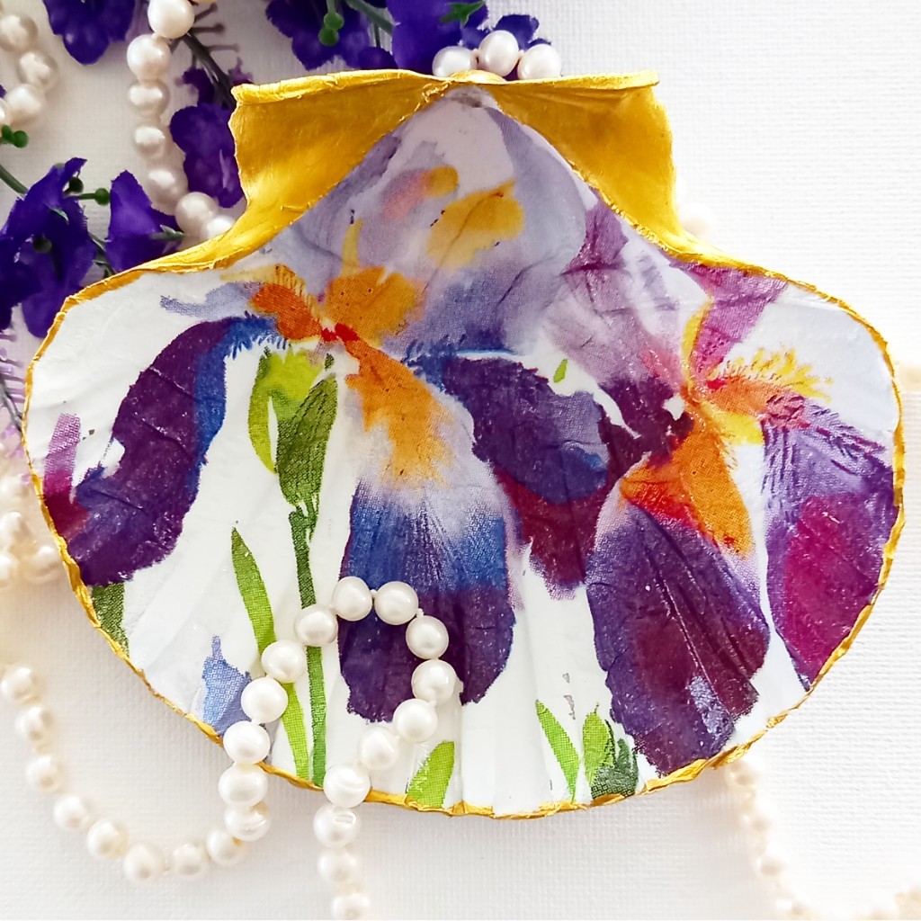 Bijoux KatiKati Iris Garden Decorated Shell_2
