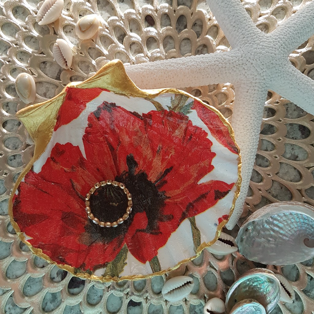 Bijoux Poppy Decorated Shell Dish_1