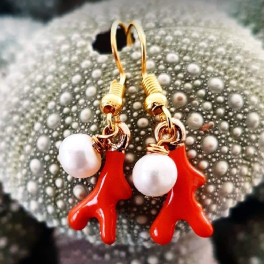 Bijoux Coral Charm Pearl Earrings_2