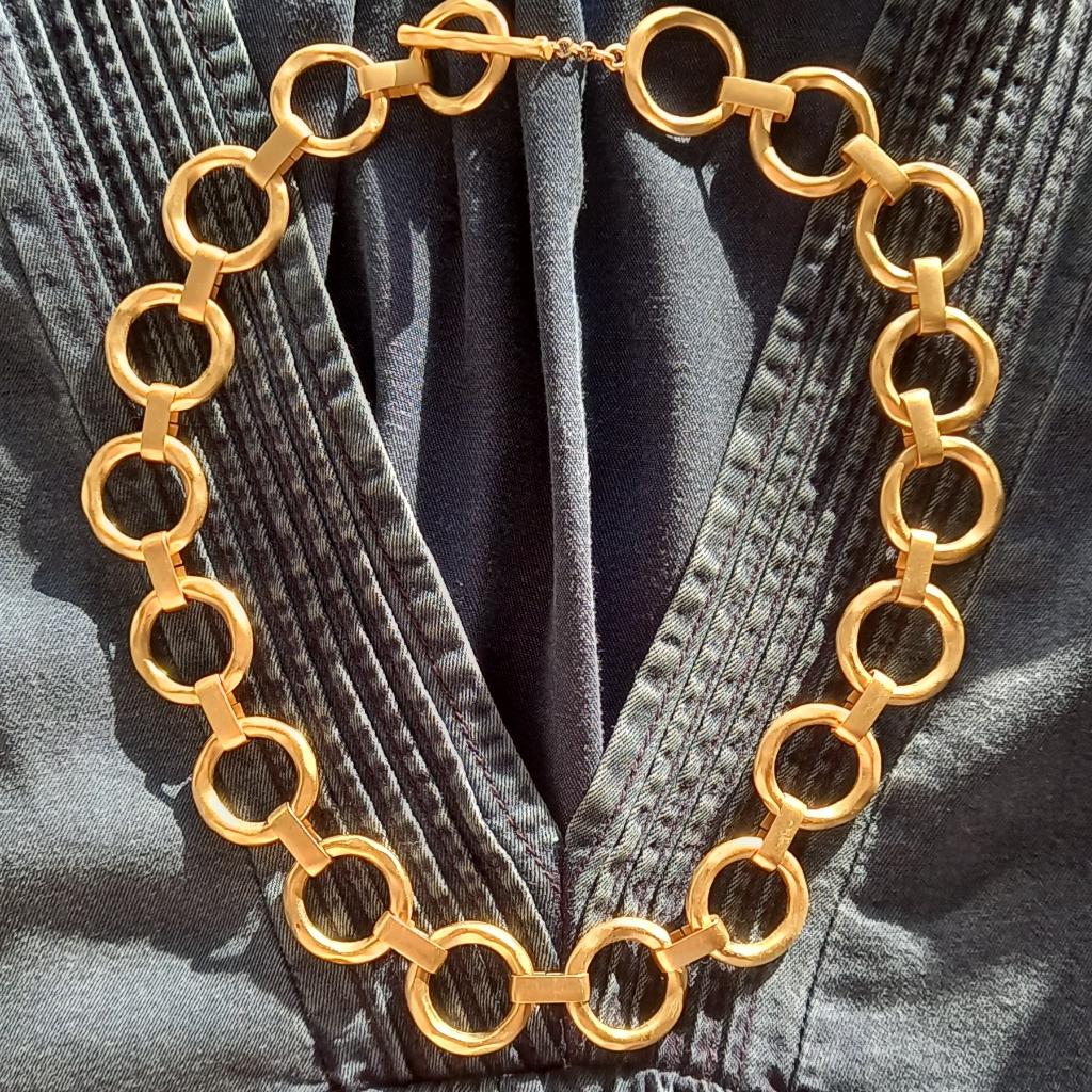 Bijoux Links Burnished Gold Necklace: Limited Edition_2