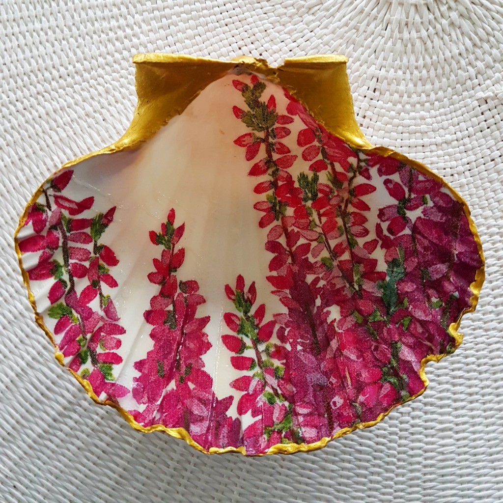 Bijoux Foxglove Decorated Shell Dish _2