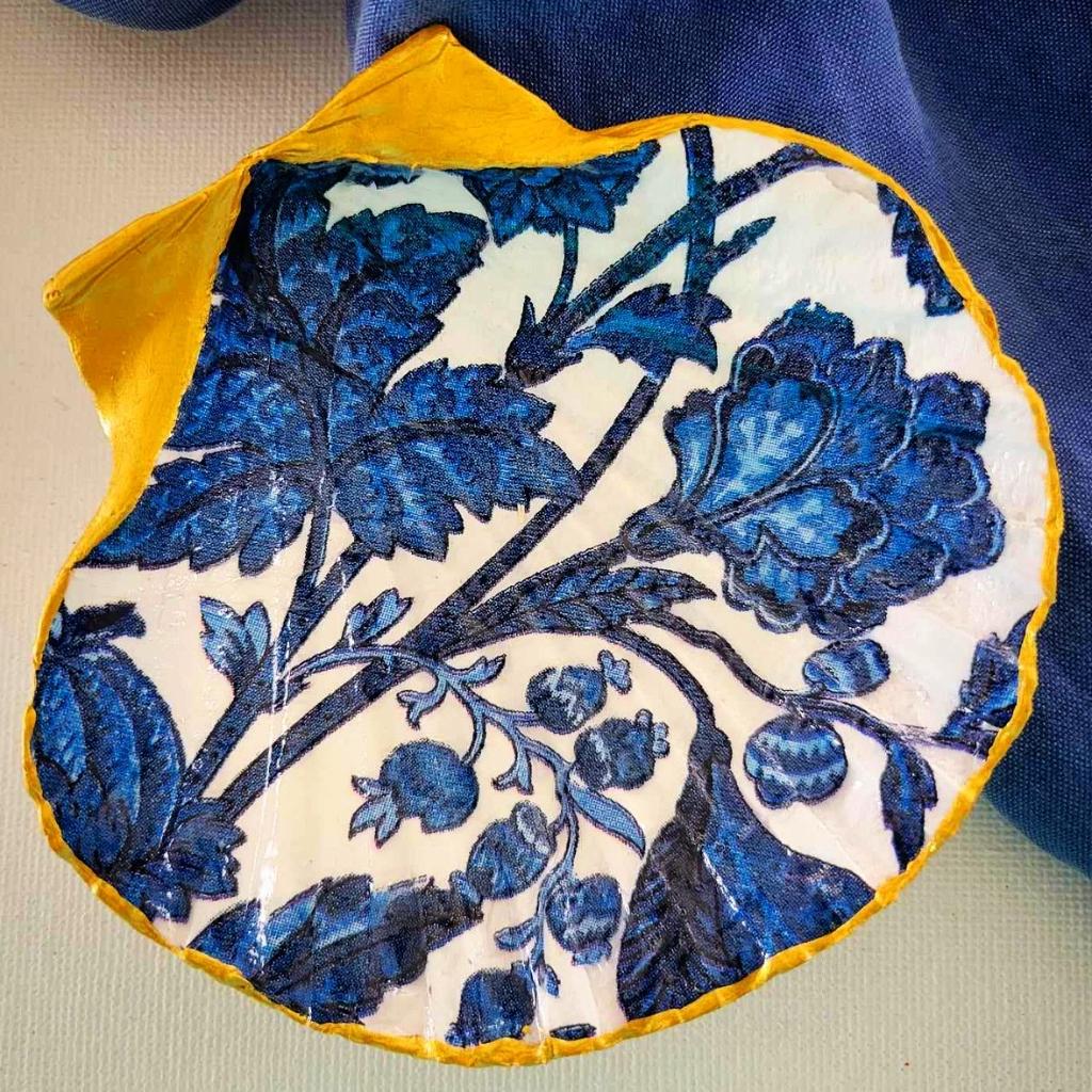 Bijoux Blue Rhapsody Decorated Shell Ornament_2